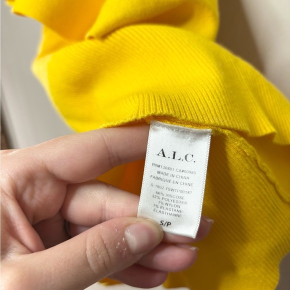 ALC yellow Malia knit sweater tank ruffle blouse top size SM - Picture 4 of 5